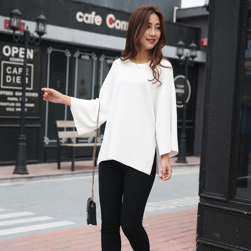 Loose white sweater for ladies