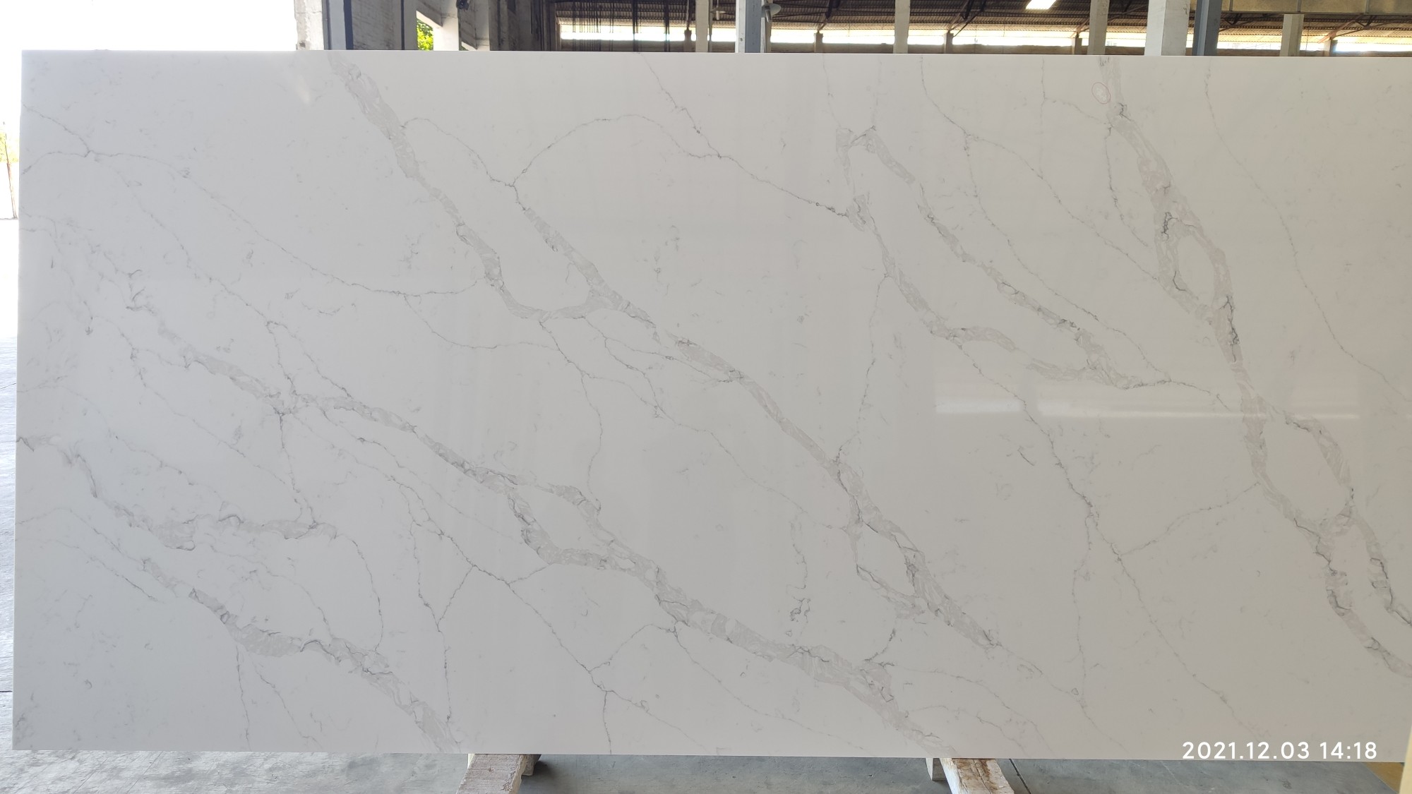 CALACATTA CAPRAIA Artificial Calacatta White Quartz Slab